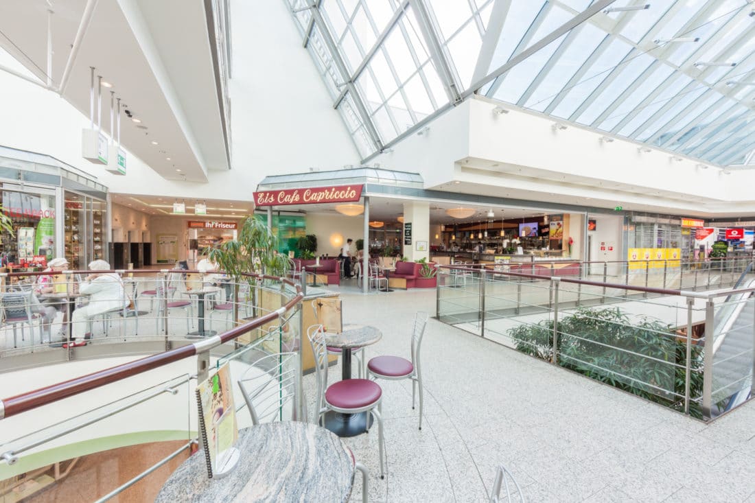 Berlin, RathausCenter Pankow Shoppingcenter Jagdfeld Real Estate